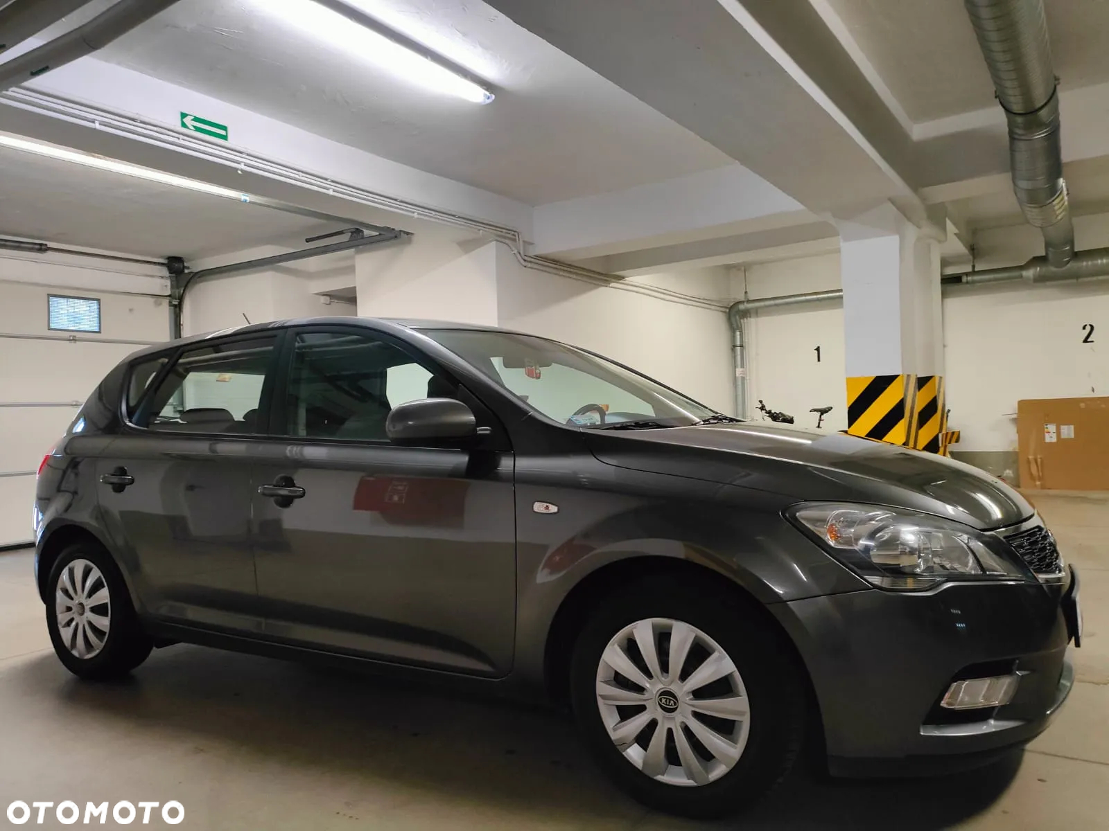 Kia Ceed - 8