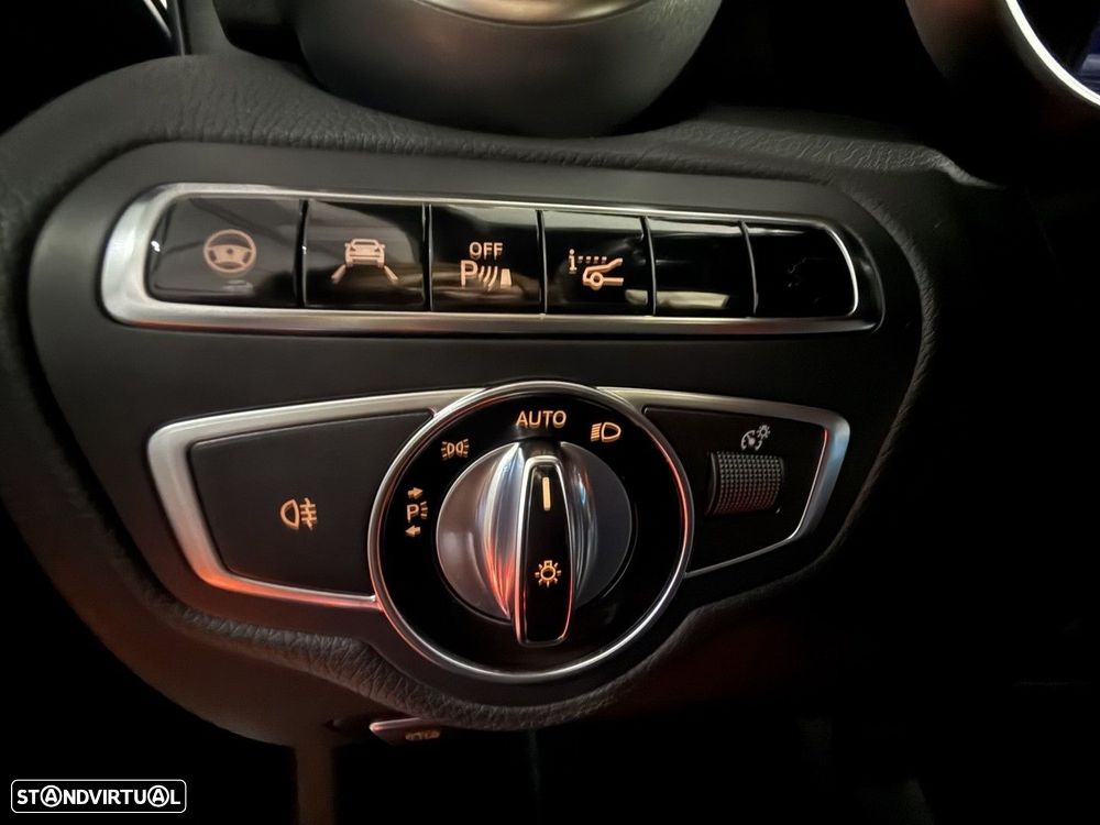 Mercedes-Benz GLC 250 d 4Matic 9G-TRONIC AMG Line - 12