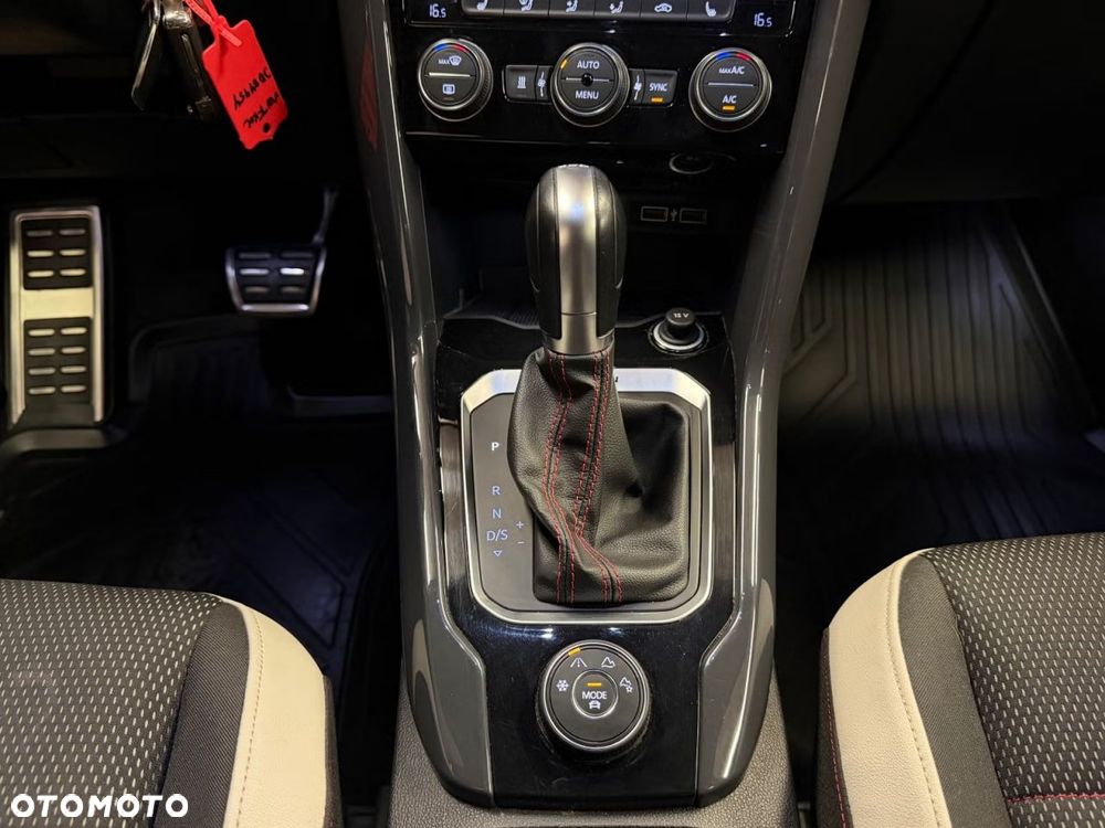 Volkswagen T-Roc 2.0 TDI SCR 4MOTION DSG Sport - 26