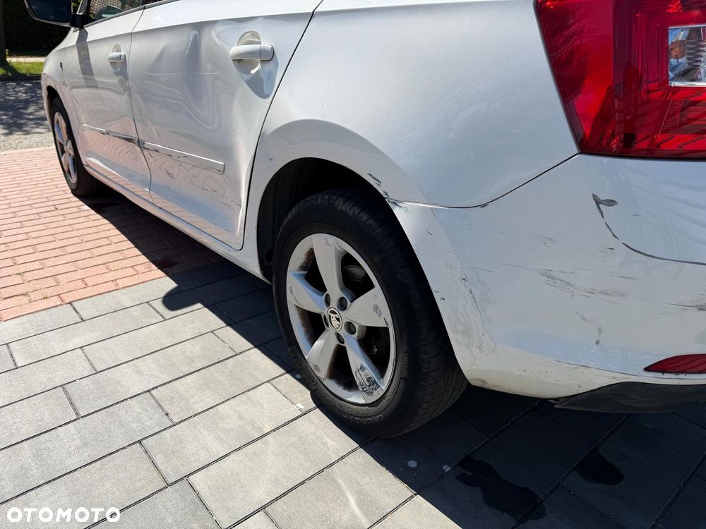 Skoda RAPID 1.6 TDI DSG Active - 12