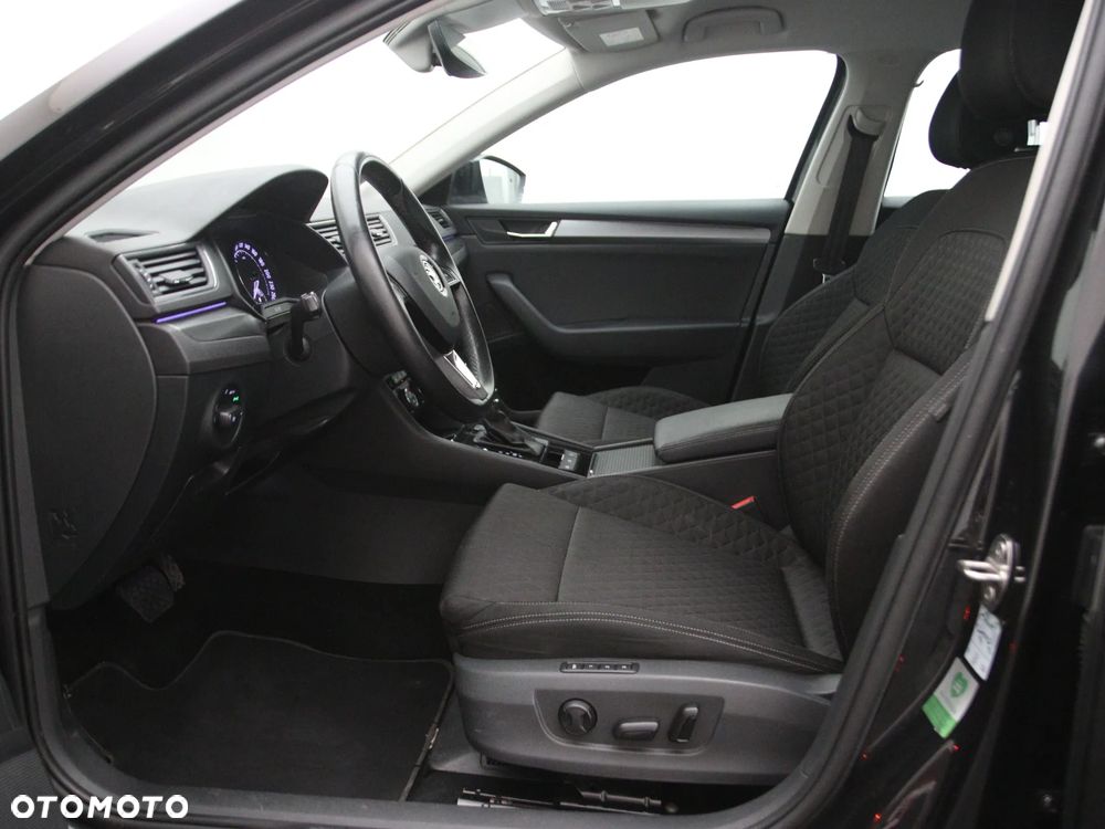 Skoda Superb 2.0 TDI Style DSG - 4