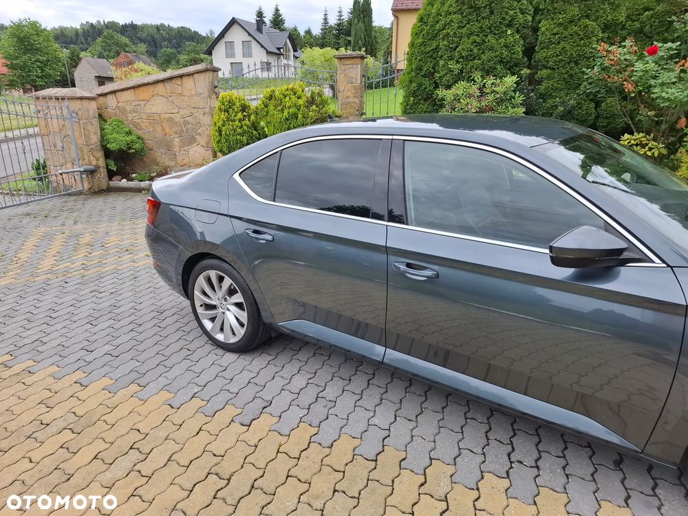 Skoda Superb 2.0 TDI 4x4 L&K DSG - 4