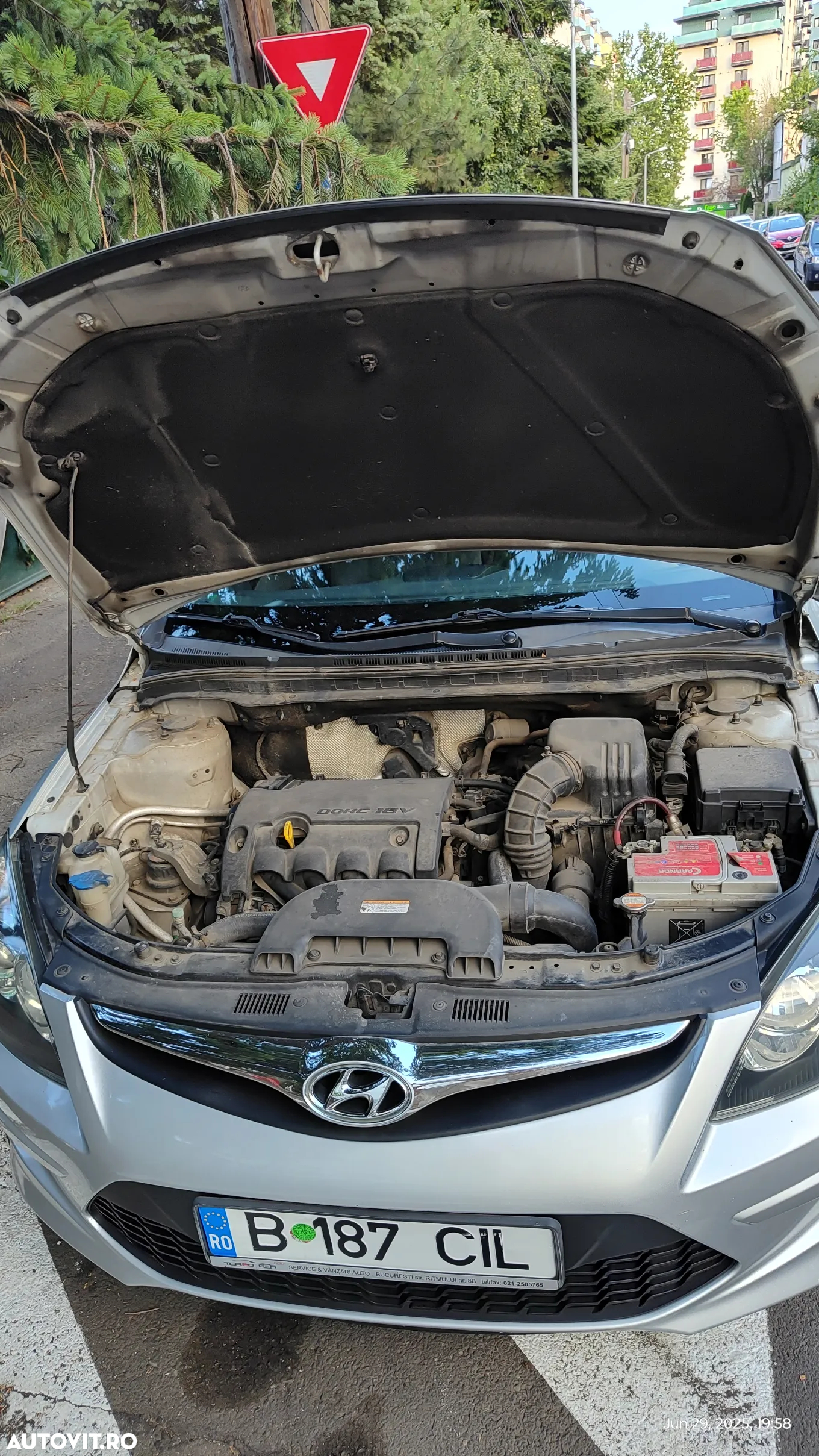 Hyundai i30 1.4 DOHC GL CLASSIC - 9