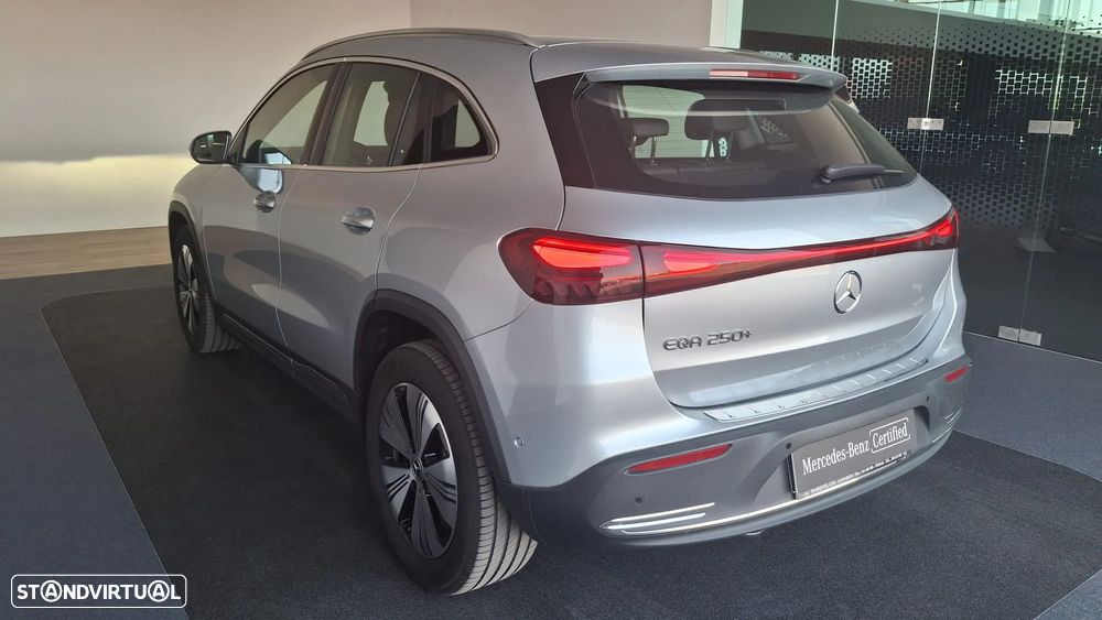 Mercedes-Benz EQA 250+ Edition - 7