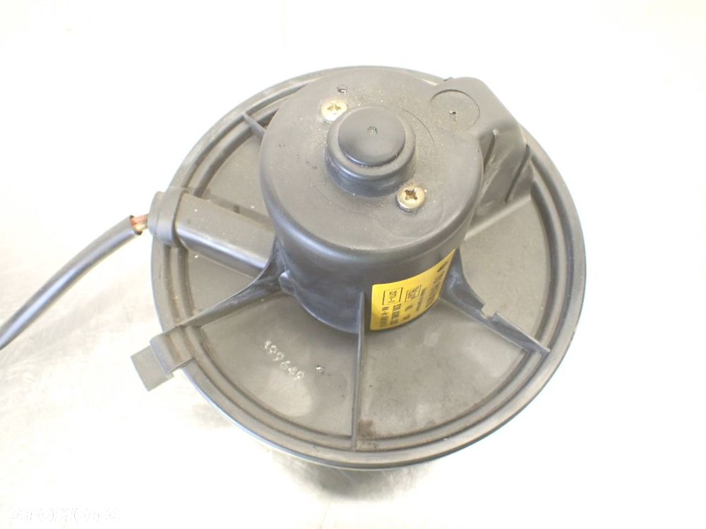 WENTYLATOR NAWIEWU VOLKSWAGEN T4 TRANSPORTER 1.9 701819021B - 3