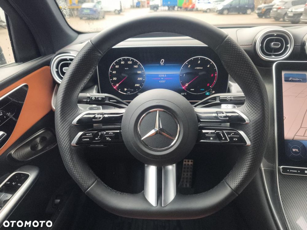 Mercedes-Benz GLC - 15