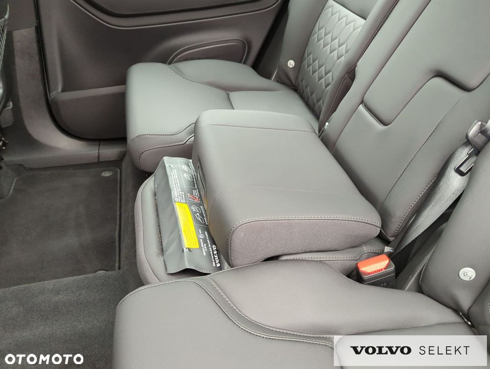 Volvo XC 90 - 22