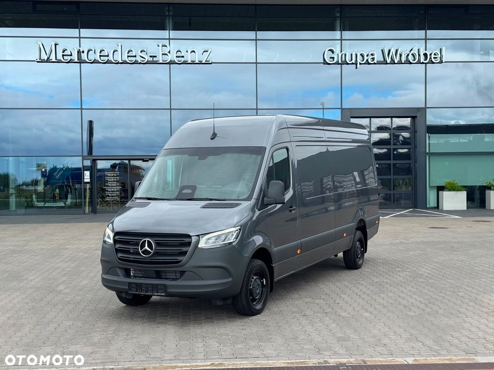Mercedes-Benz Sprinter - 2