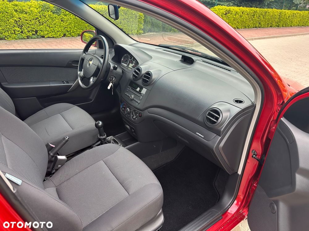 Chevrolet Aveo 1.2 LS - 17