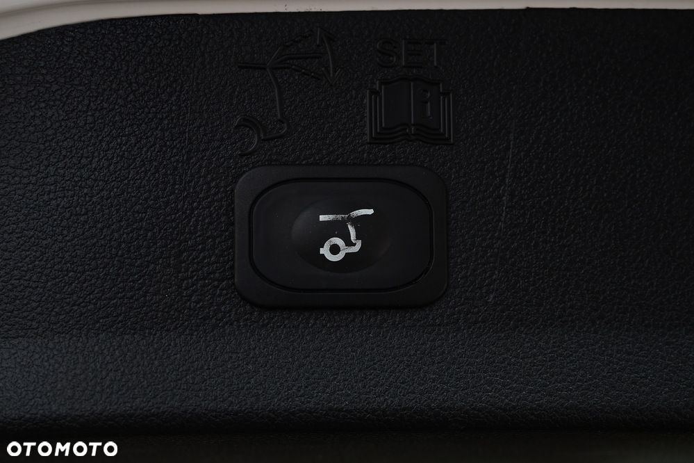 Ford Kuga 2.0 TDCi 4x4 Individual - 33