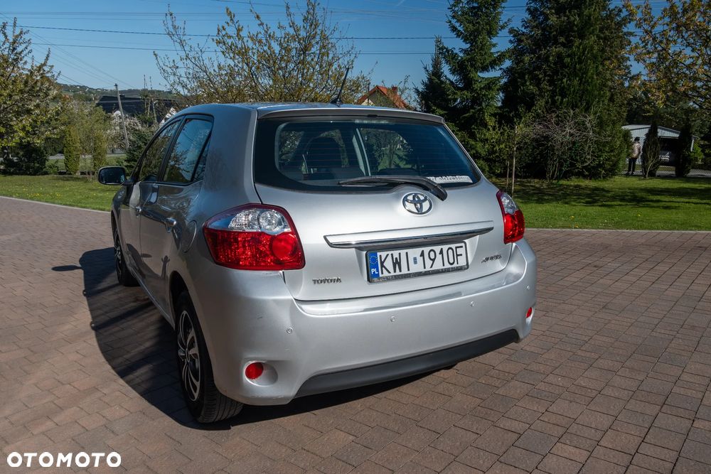 Toyota Auris - 4
