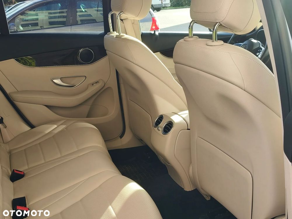 Mercedes-Benz GLC - 6