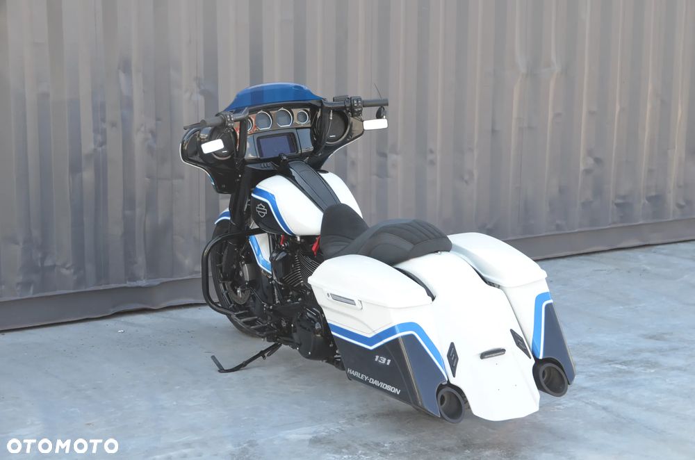 Harley-Davidson Touring Street Glide - 35