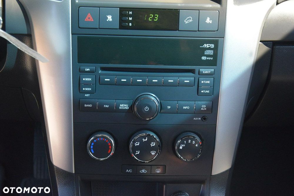 Chevrolet Captiva - 31