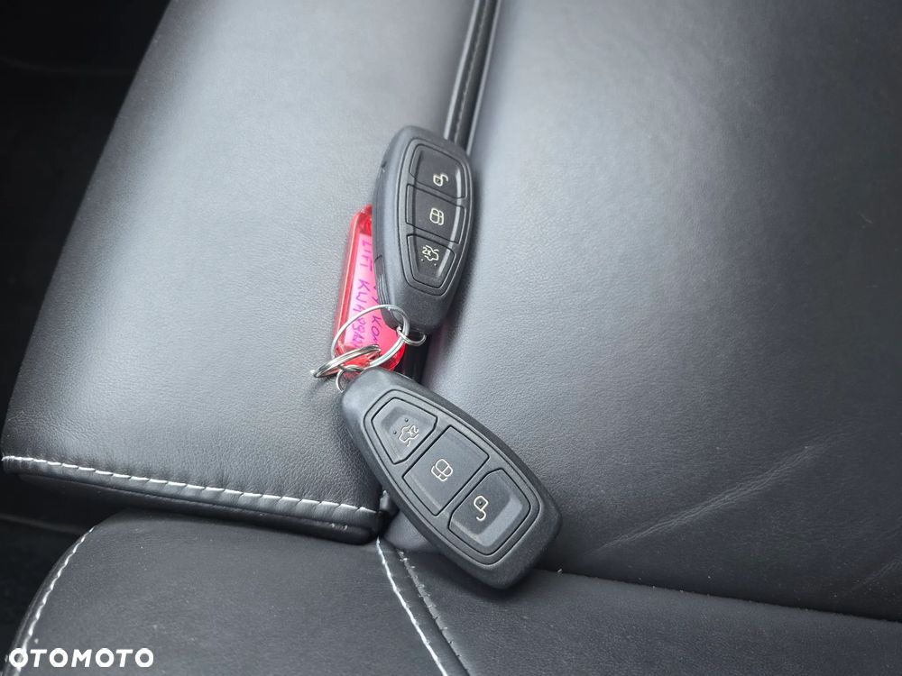 Ford Focus - 24
