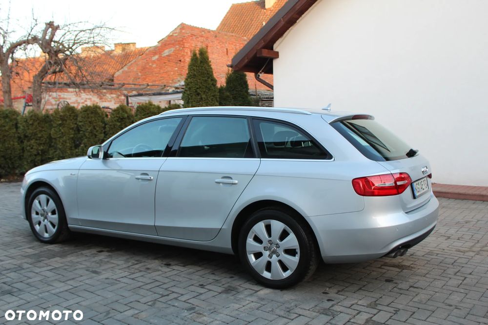 Audi A4 Avant 2.0 TDI DPF Attraction - 12