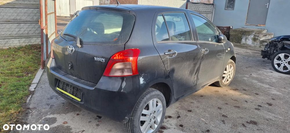 Toyota YARIS II 1,4 D4D 90KM wentylator chłodnicy - 8