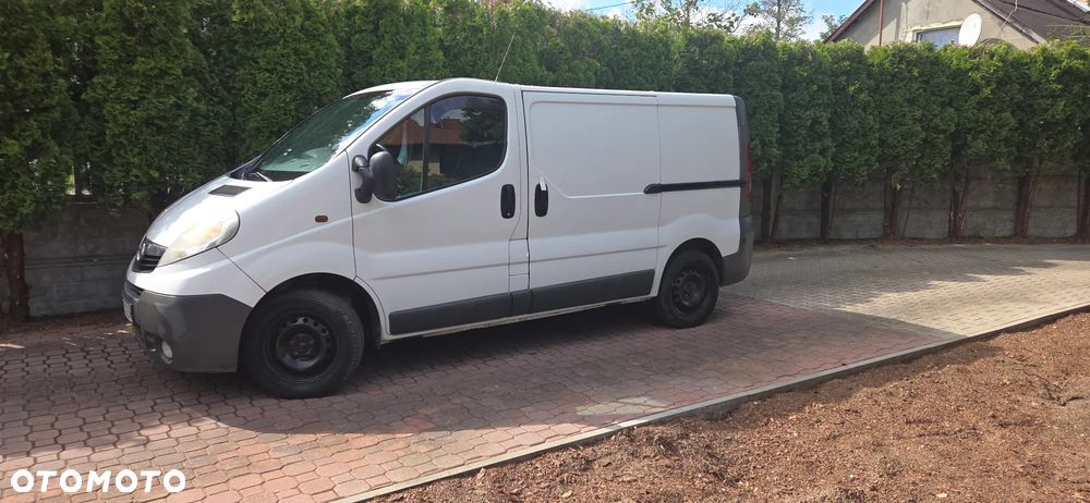 Opel VIVARO 2.5 dci - 4