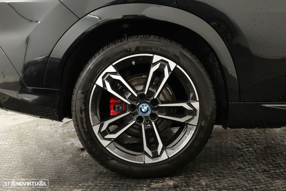 BMW iX2 eDrive20 Pack Desportivo M - 5