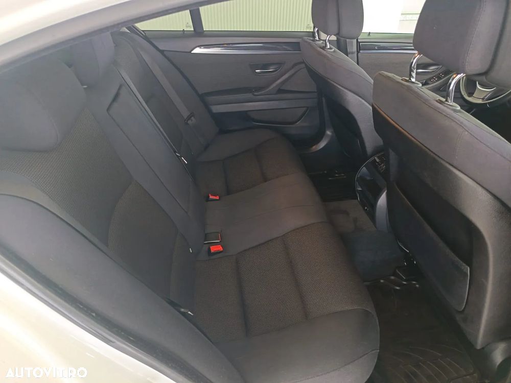 BMW Seria 5 520d - 9