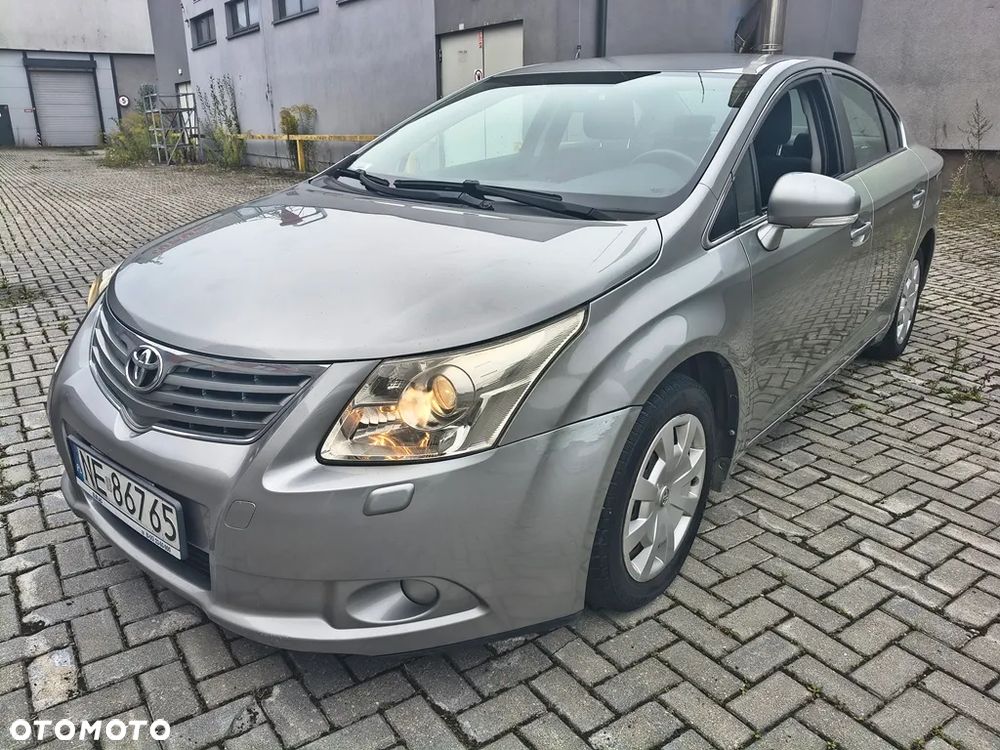 Toyota Avensis 1.6 Active - 2