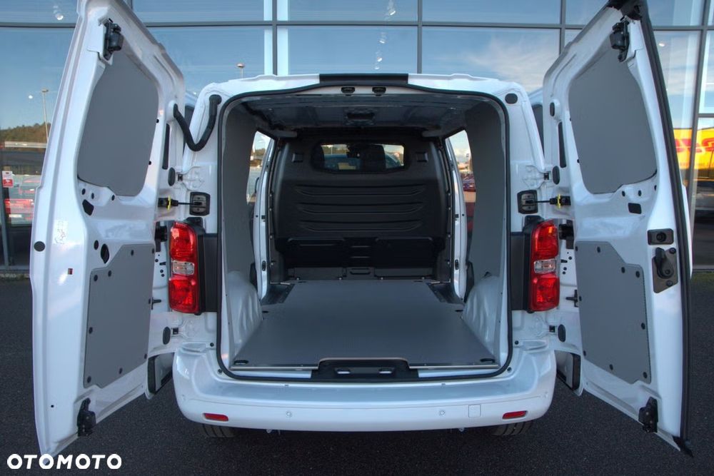 Opel Vivaro M Autm Elegance - 11