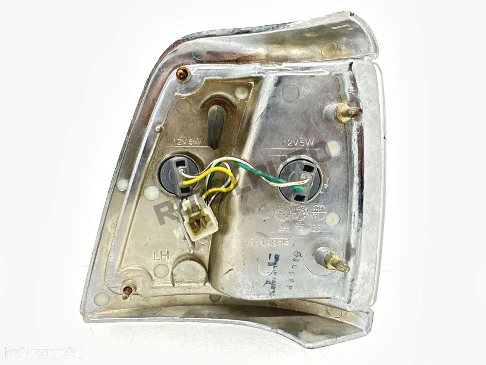 Farolim Pisca Frente Esquerdo 18-1993l Toyota Hilux V [1988_199 - 2