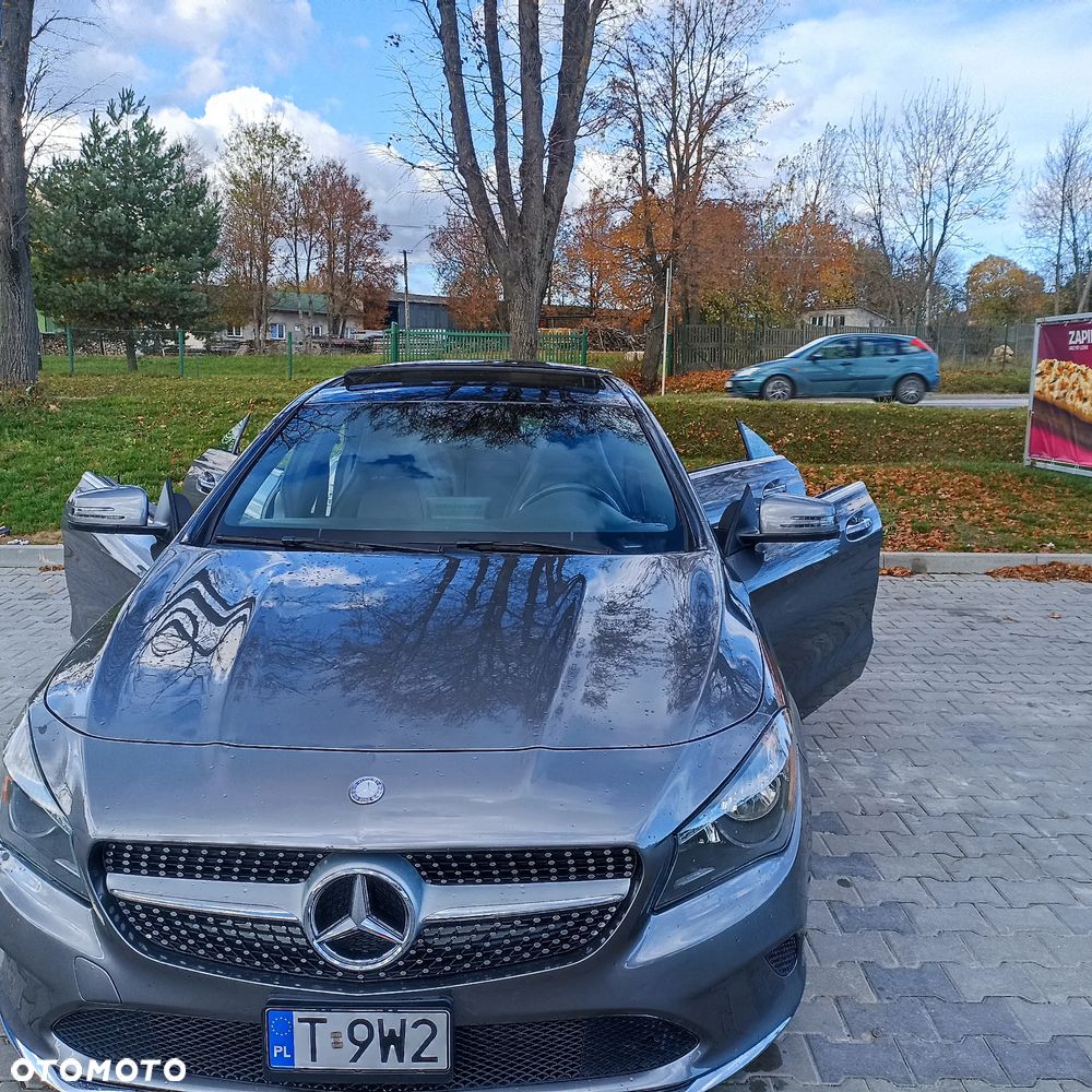 Mercedes-Benz CLA 250 7G-DCT UrbanStyle Edition - 2