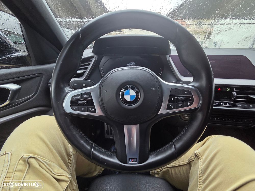 BMW 116 d Pack M - 19