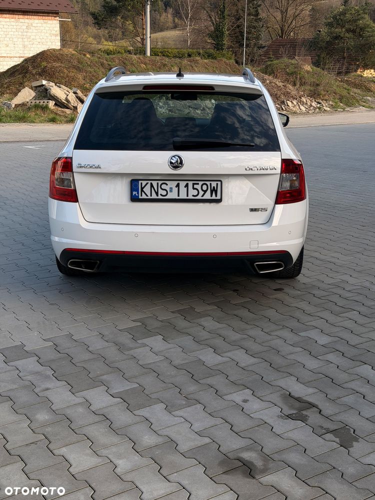 Skoda Octavia 2.0 TDI DSG RS - 7