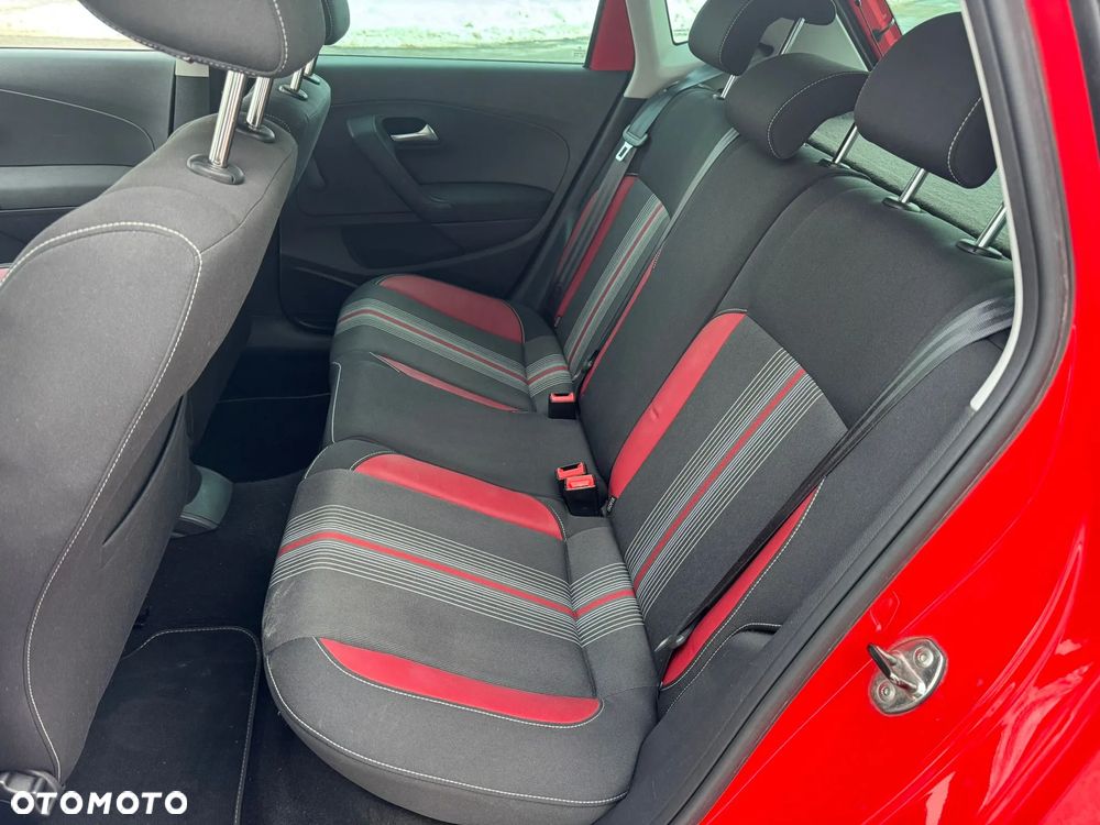 Volkswagen Polo 1.2 TSI Blue Motion Technology MATCH - 9