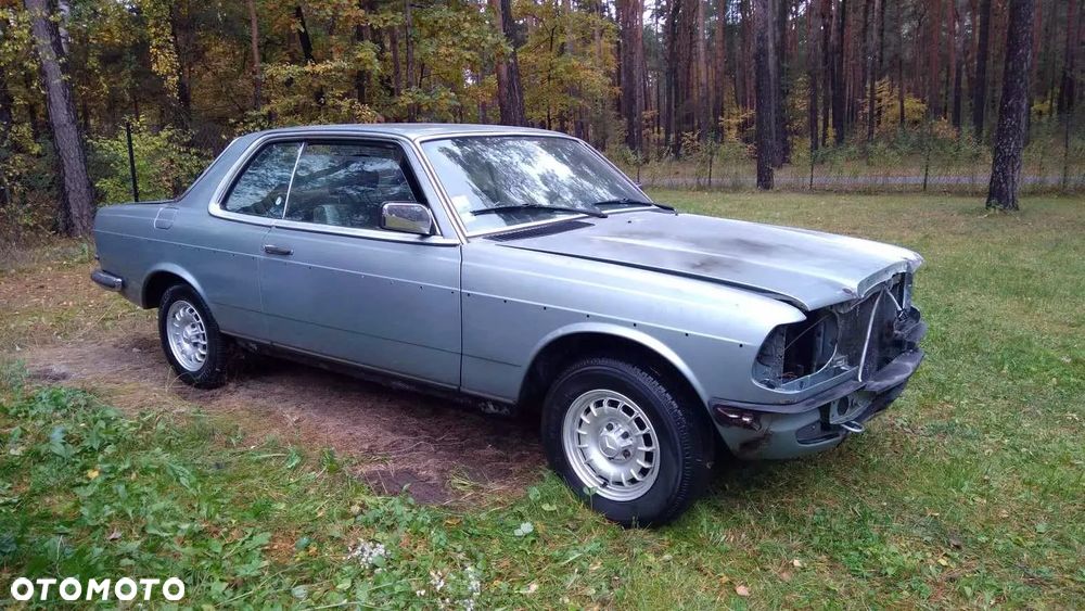 Mercedes-Benz W123 - 4