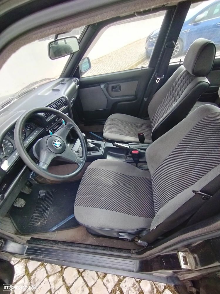 BMW 316 i Edition - 6