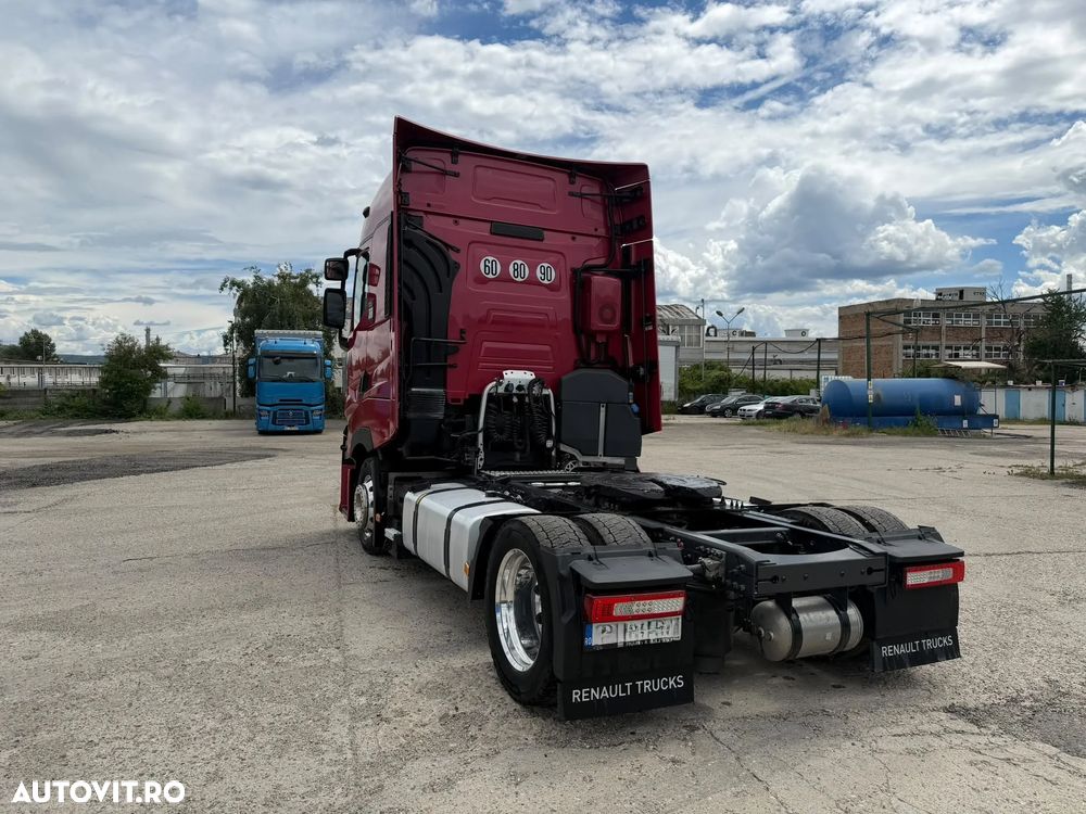 Renault T High - 4