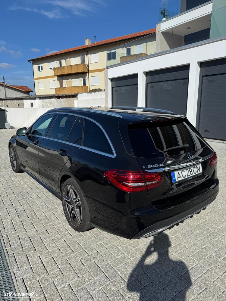 Mercedes-Benz C 300 de AMG Line - 2