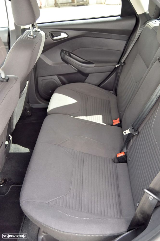 Ford Focus SW 1.5 TDCi Titanium - 18
