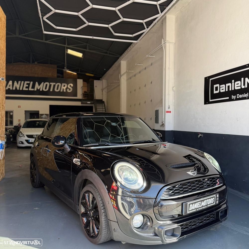 MINI 3 Portas Cooper SD Aut. - 2