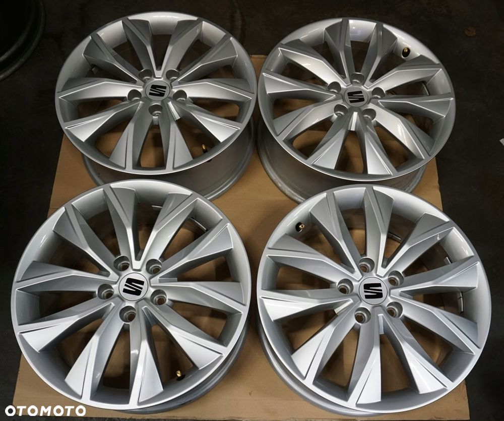 VW Audi Skoda Seat 17x7/5x112x57,1 ET45 F553 - 3