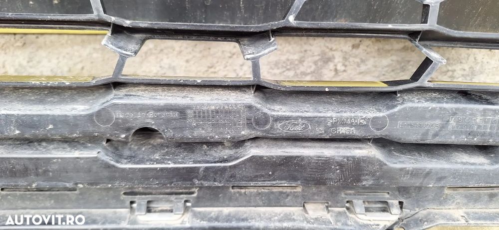 Grila centrala radiator Ford Puma an 2019-2022 cod L1TB-8B271-B - 3