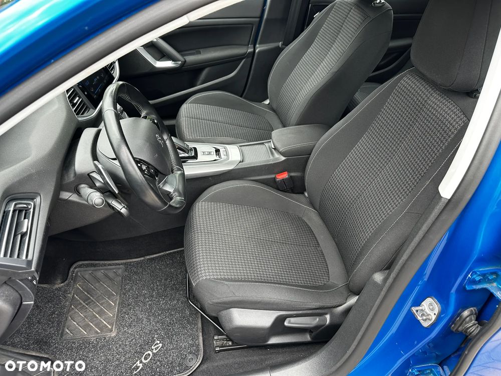 Peugeot 308 - 22