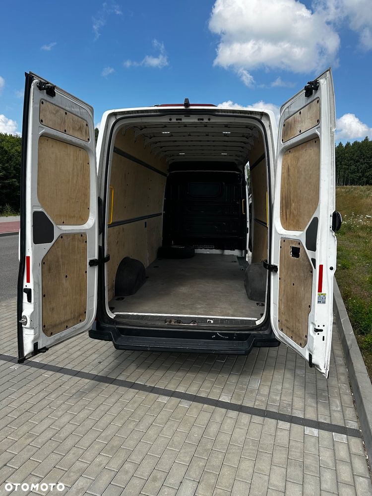 Volkswagen CRAFTER - 9