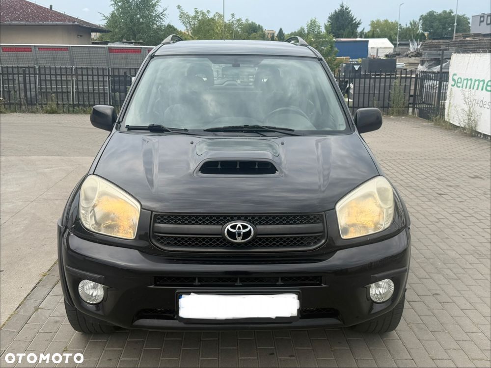 Toyota RAV4 D-4D 4x4 - 16