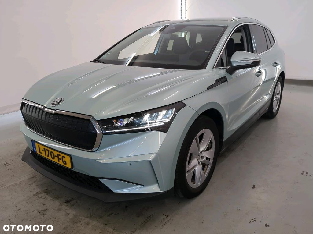 Skoda Enyaq 80 82kWh Sportline - 3