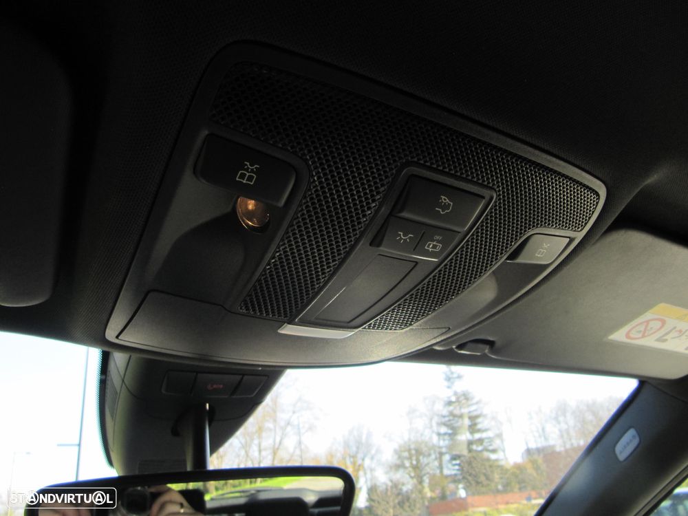 Mercedes-Benz B 180 d Urban - 25