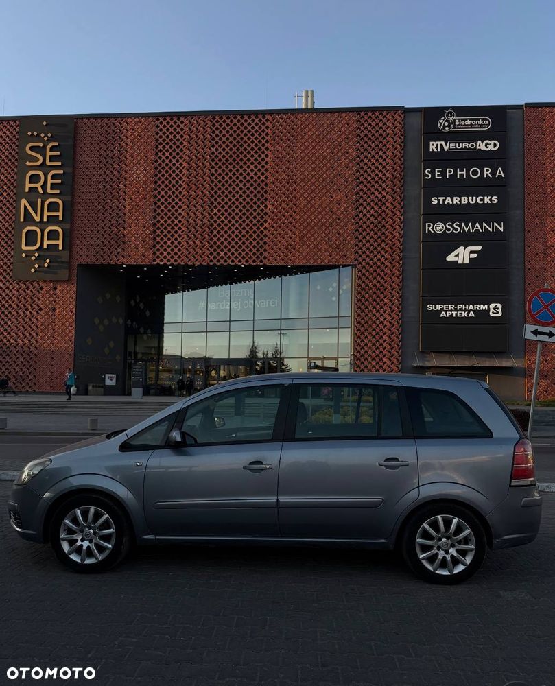 Opel Zafira 1.8 Family Plus - 3