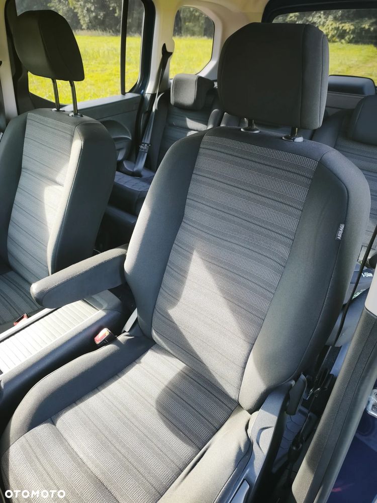 Opel Combo 1.2 Turbo Edition S&S - 17
