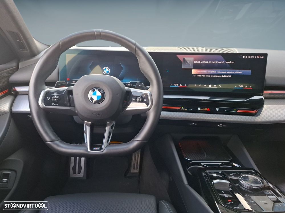 BMW 520 d Pack Desportivo M - 13