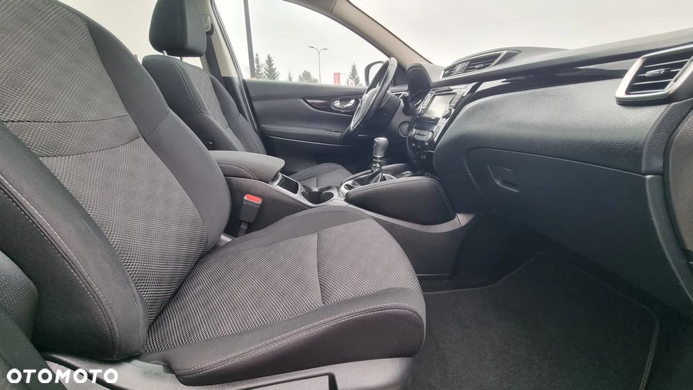 Nissan Qashqai 1.2 DIG-T Tekna EU6 - 18