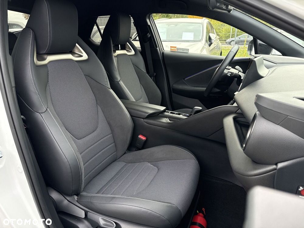 Toyota C-HR 1.8 Hybrid Executive - 27