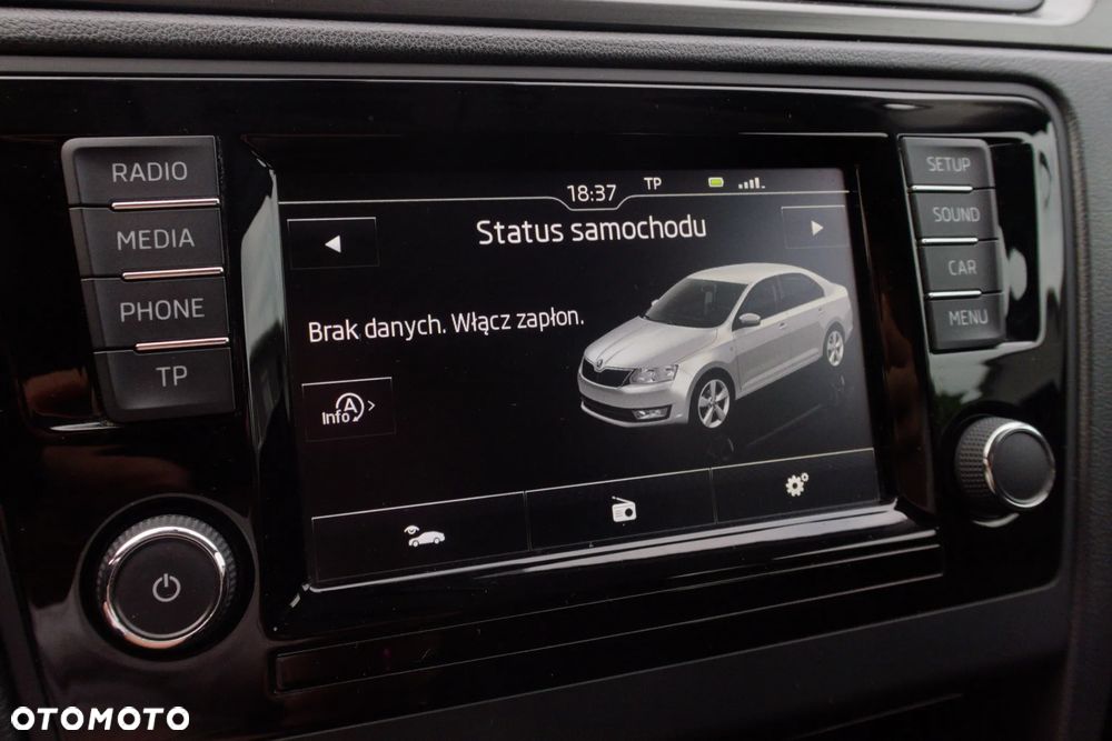 Skoda RAPID 1.2 TSI Style - 20